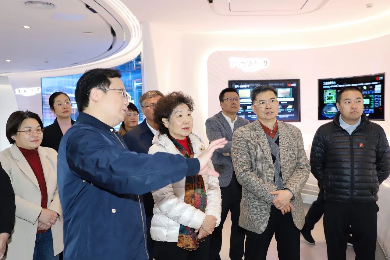 e9542190a4fab1c95cbbe057bfb72c5d